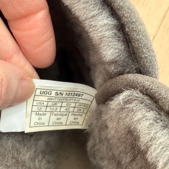 UGG Gray Suede Short Platform Shearling Boots, size 12 - Picture 2 of 7